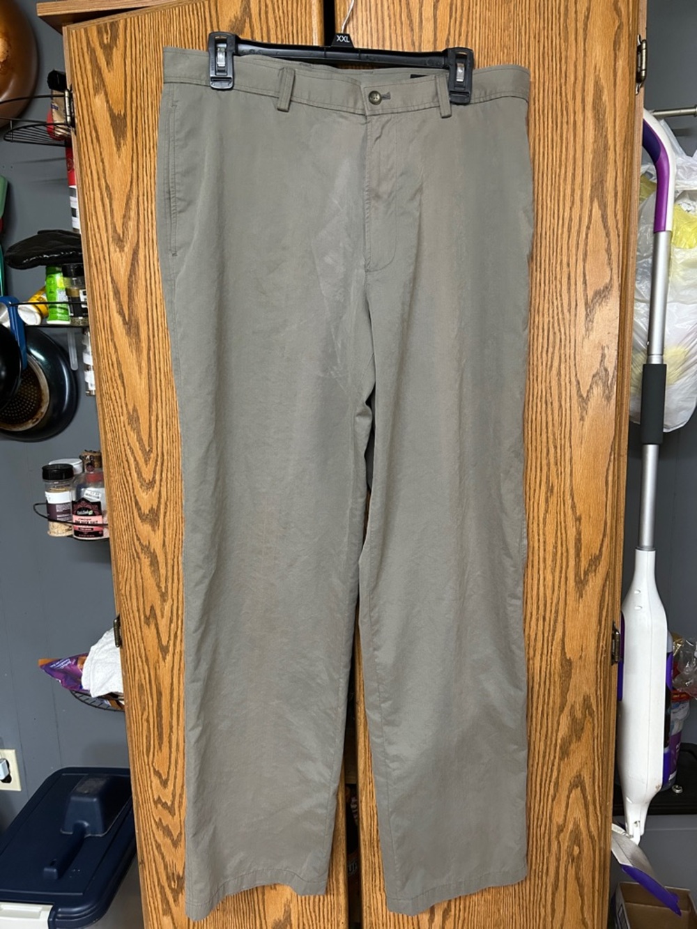 Claiborne Men's Olive Green Casual Pants Size 33/32